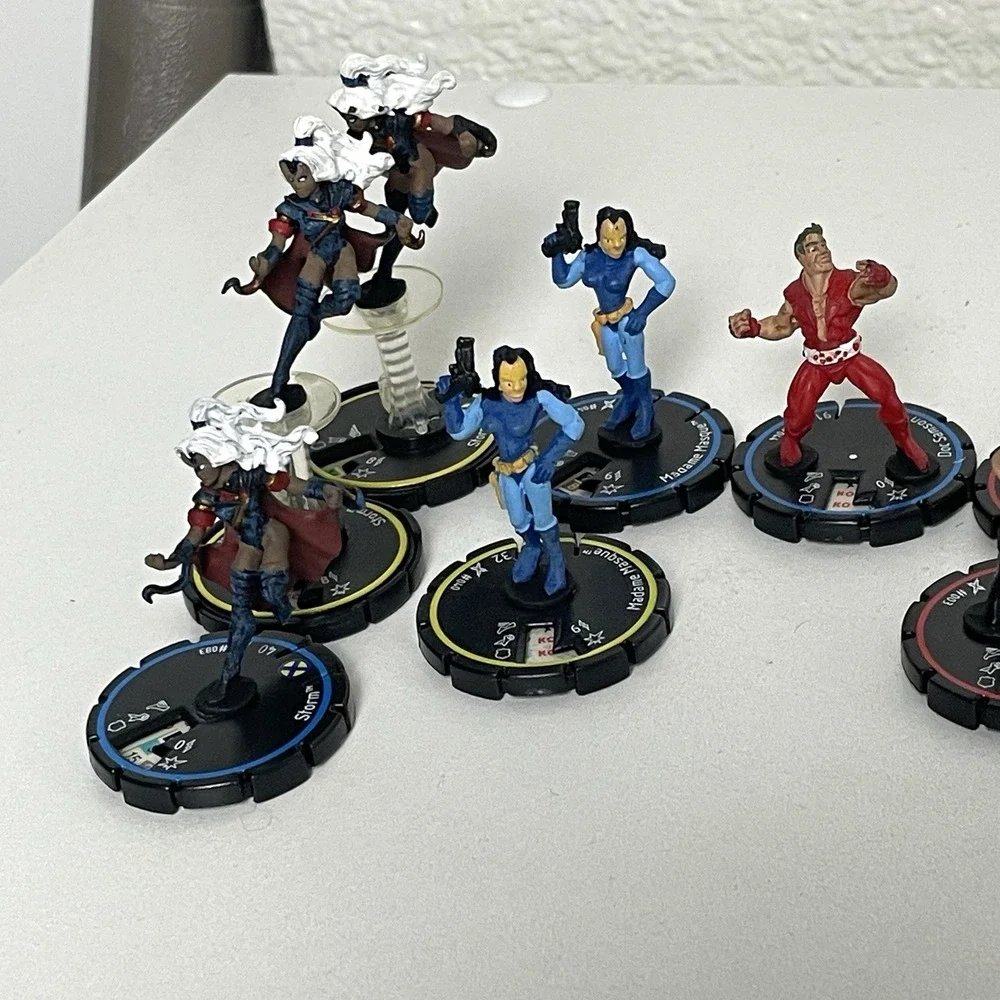 Heroclix Xplosion LOT of 25 Figures Miniatures Wizkids Marvel Universe